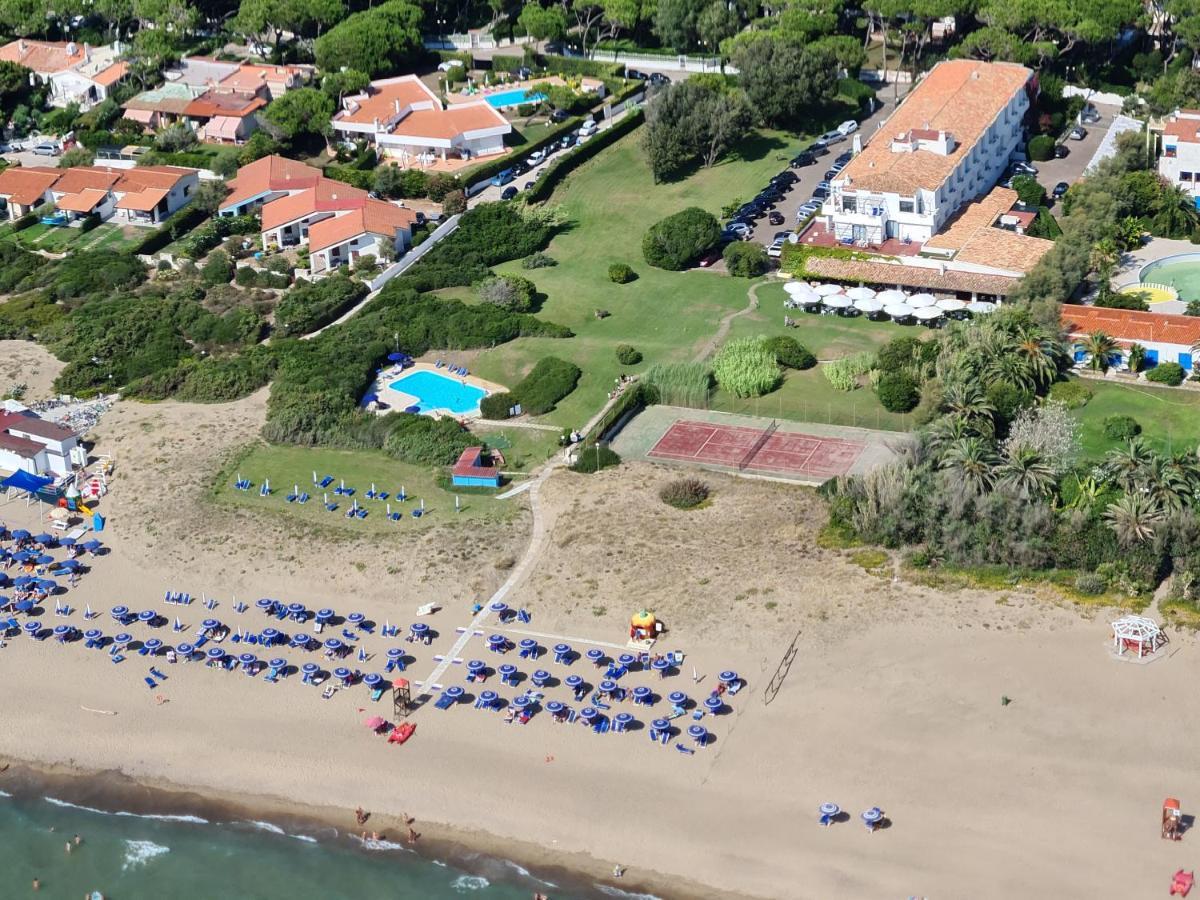Hotel Della Baia Baia Domizia Luaran gambar