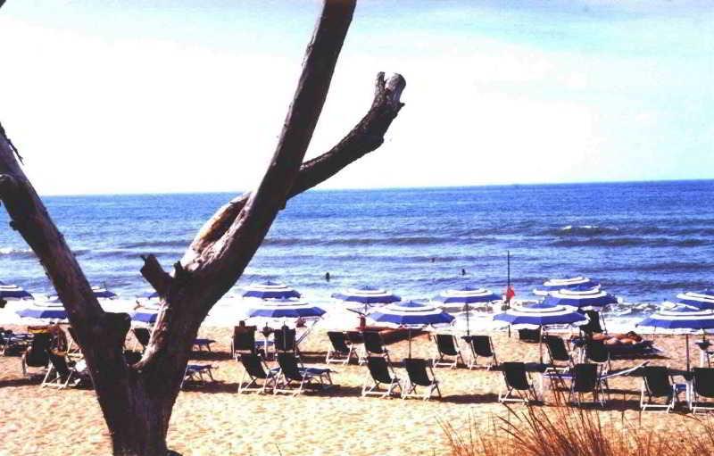 Hotel Della Baia Baia Domizia Luaran gambar
