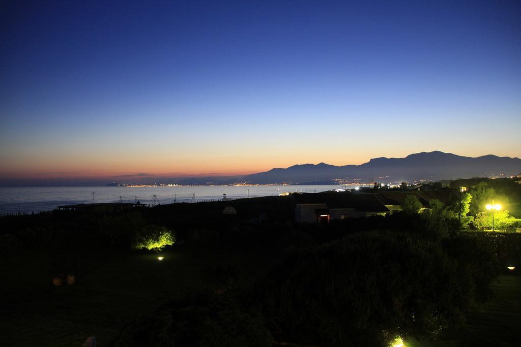 Hotel Della Baia Baia Domizia Luaran gambar