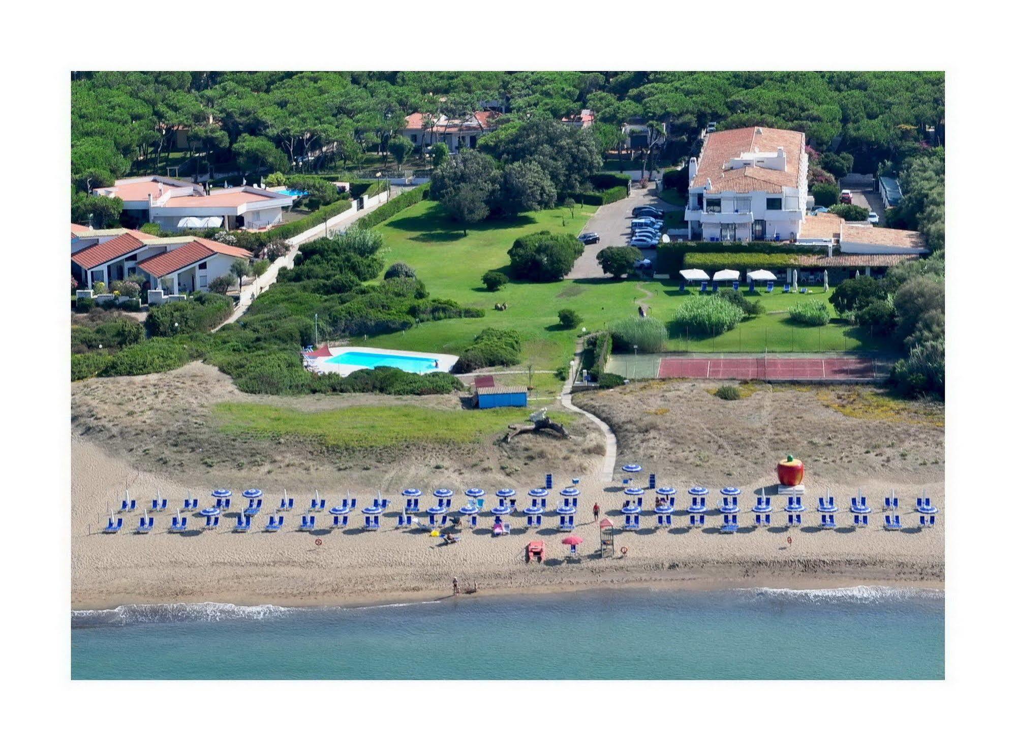 Hotel Della Baia Baia Domizia Luaran gambar